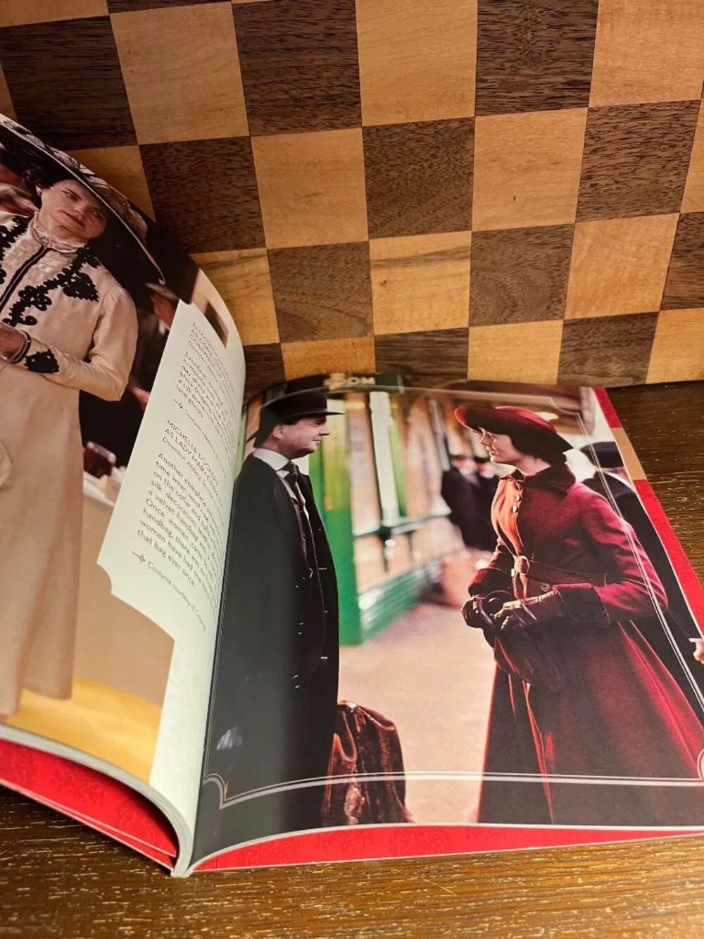Dressing Downton Changing Fashion For Changing Times Book A786